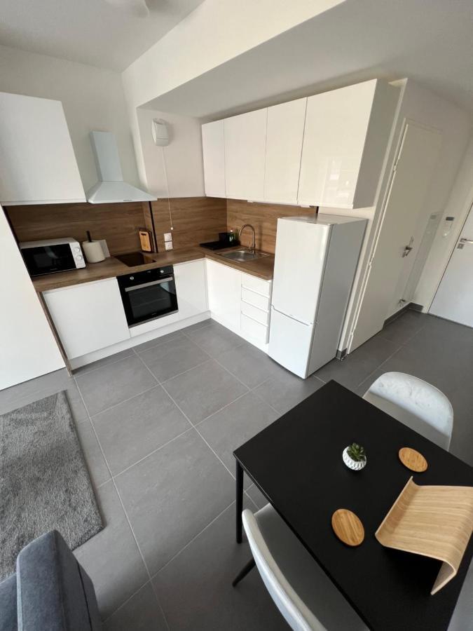 Appartement Tout Equipe Centre Ville Ментона Екстериор снимка