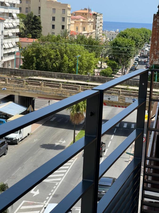 Appartement Tout Equipe Centre Ville Ментона Екстериор снимка